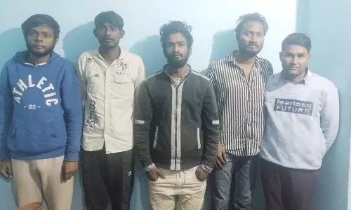 Haryana : गुरुग्राम में डकैती की साजिश रचते हुए अवैध हथियारों के साथ पांच गिरफ्तार Haryana : गुरुग्राम में डकैती की साजिश रचते हुए अवैध हथियारों के साथ पांच गिरफ्तार