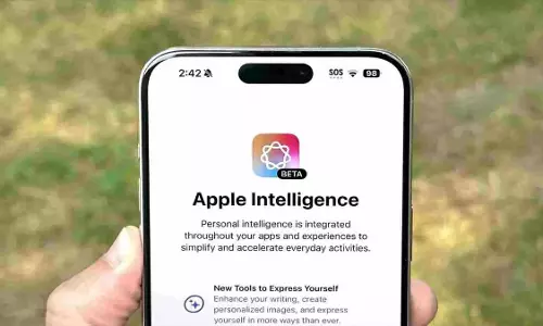 Apple ने त्रुटि के बाद AI सारांश सुविधा को अस्थायी रूप से बंद कर दिया Apple ने त्रुटि के बाद AI सारांश सुविधा को अस्थायी रूप से बंद कर दिया