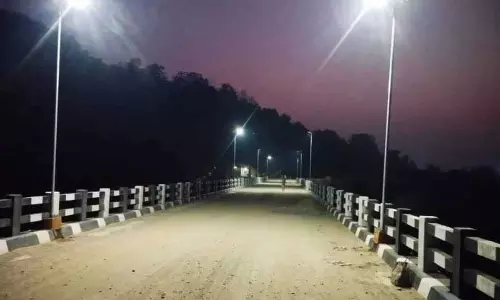 Nagaland : दोयांग लिपहानयन पुल पर सौर लाइटें लगाई गईं