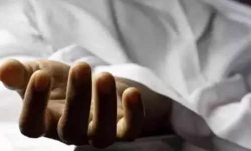 Mangaluru में विवाद के बाद पत्नी की हत्या कर व्यक्ति ने की आत्महत्या Mangaluru में विवाद के बाद पत्नी की हत्या कर व्यक्ति ने की आत्महत्या