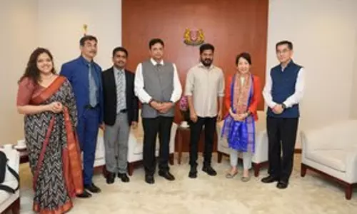 Telangana CM और सिंगापुर के मंत्री ने विभिन्न क्षेत्रों में साझेदारी पर चर्चा की