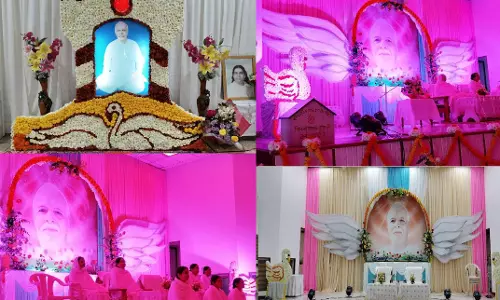 ब्रह्मा बाबा ने नारी को शिव शक्ति स्वरूपा निर्भय बनाकर विश्व परिवर्तन के जिम्मेवारी के निमित्त बनाया ब्रह्मा बाबा ने नारी को शिव शक्ति स्वरूपा निर्भय बनाकर विश्व परिवर्तन के जिम्मेवारी के निमित्त बनाया