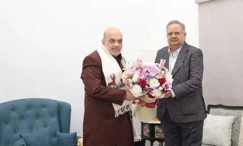 BIG BREAKING: केंद्रीय गृहमंत्री अमित शाह से मिले विधानसभा अध्यक्ष डॉ. रमन सिंह BIG BREAKING: केंद्रीय गृहमंत्री अमित शाह से मिले विधानसभा अध्यक्ष डॉ. रमन सिंह