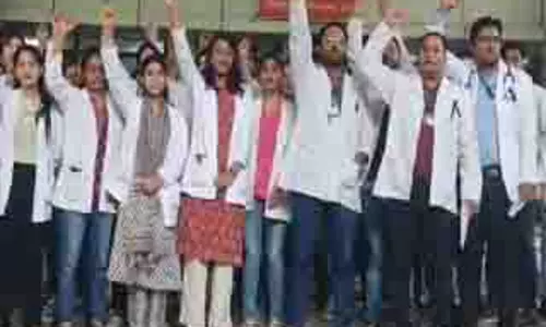 Jalandhar: अधूरे वादों के खिलाफ डॉक्टर फिर से करेंगे विरोध प्रदर्शन Jalandhar: अधूरे वादों के खिलाफ डॉक्टर फिर से करेंगे विरोध प्रदर्शन