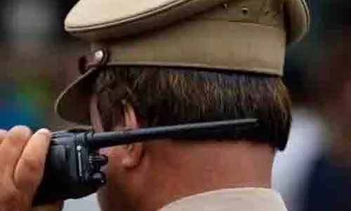 Ludhiana : छापेमारी के दौरान पुलिस टीम पर बदमाशों का हमला, 2 पुलिसकर्मी घायल Ludhiana : छापेमारी के दौरान पुलिस टीम पर बदमाशों का हमला, 2 पुलिसकर्मी घायल