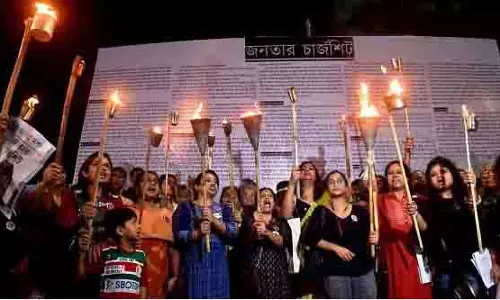 Kolkata: डॉक्टरों की मांग सभी दोषियों को सजा मिले, विरोध प्रदर्शन जारी रखने का किया ऐलान Kolkata: डॉक्टरों की मांग सभी दोषियों को सजा मिले, विरोध प्रदर्शन जारी रखने का किया ऐलान