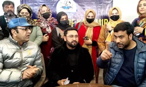 सरकार के निमंत्रण के बाद JKECC ने विरोध कार्यक्रम स्थगित किया