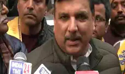 केजरीवाल की कार पर कथित हमले के बाद संजय सिंह ने BJP पर निशाना साधा केजरीवाल की कार पर कथित हमले के बाद संजय सिंह ने BJP पर निशाना साधा