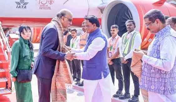 Odisha के मुख्यमंत्री ने सिंगापुर के राष्ट्रपति की यात्रा को ‘ऐतिहासिक’ बताया Odisha के मुख्यमंत्री ने सिंगापुर के राष्ट्रपति की यात्रा को ‘ऐतिहासिक’ बताया
