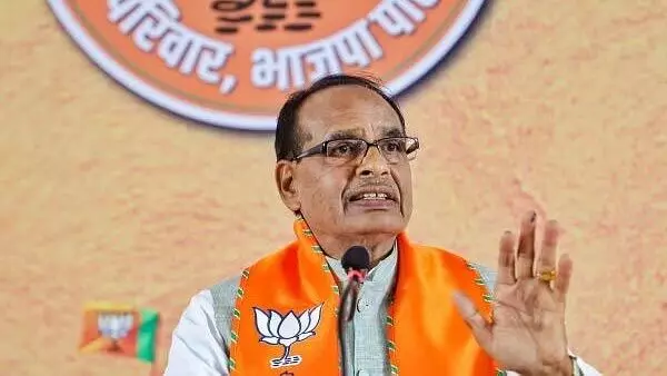 Shivraj Singh Chouhan: कर्नाटक ने योजनाओं के तहत संघीय अनुदान खर्च नहीं किया