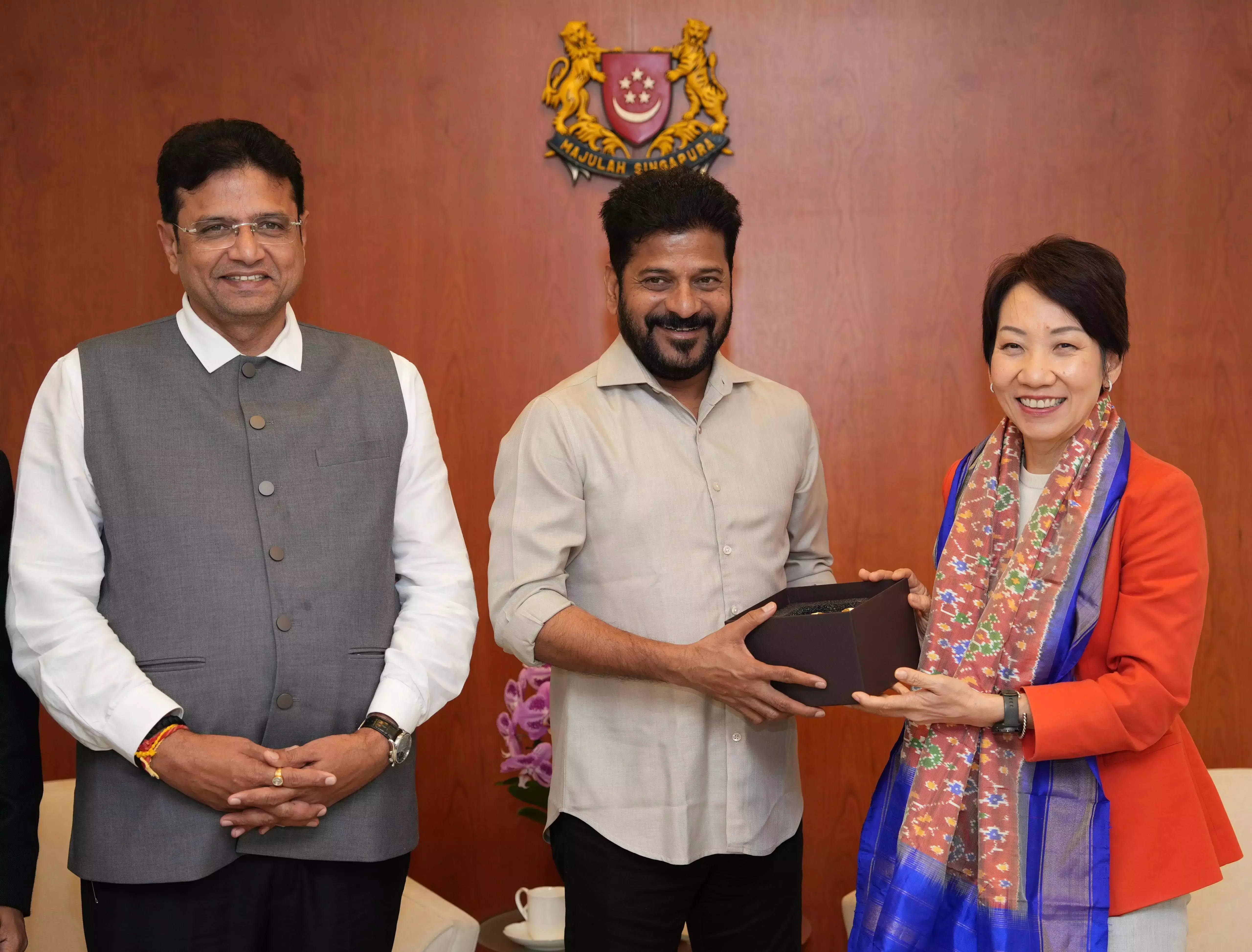 तेलंगाना सरकार ने 3,500 करोड़ रुपये का STT GDC इंडिया जैकपॉट जीता तेलंगाना सरकार ने 3,500 करोड़ रुपये का STT GDC इंडिया जैकपॉट जीता