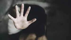 Dumka: जंगल में नाबालिग छात्रा के साथ दुष्कर्म, 2 गिरफ्तार Dumka: जंगल में नाबालिग छात्रा के साथ दुष्कर्म, 2 गिरफ्तार