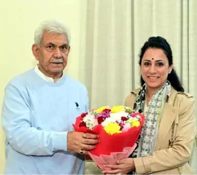 रूबल नागी-JDA कॉलोनी प्रतिनिधिमंडल और अन्य ने एलजी से मुलाकात की रूबल नागी-JDA कॉलोनी प्रतिनिधिमंडल और अन्य ने एलजी से मुलाकात की