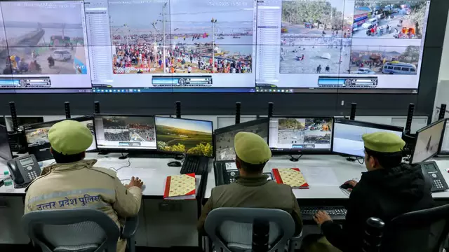 Maha Kumbh 2025: करोड़ों लोगों के जुटने के बावजूद सुचारू भीड़ प्रबंधन Maha Kumbh 2025: करोड़ों लोगों के जुटने के बावजूद सुचारू भीड़ प्रबंधन