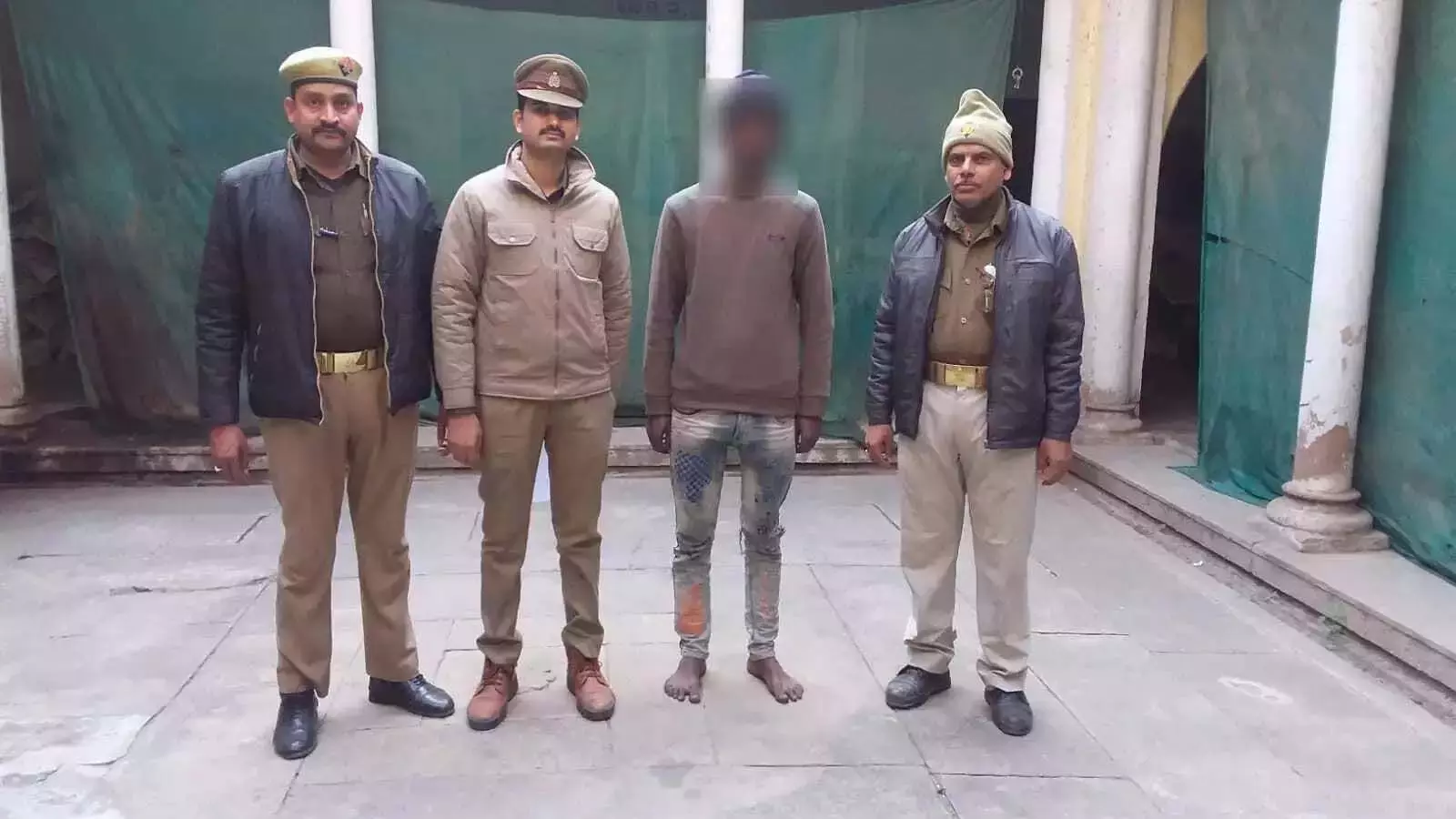 BREAKING: पुलिस ने शातिर चोर को पकड़ा, घर में घुसकर चोरी किया था मोबाइल