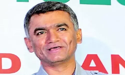 Karnataka: कर्नाटक के मंत्रियों ने केंद्रीय कोष में उचित हिस्सेदारी की मांग की Karnataka: कर्नाटक के मंत्रियों ने केंद्रीय कोष में उचित हिस्सेदारी की मांग की