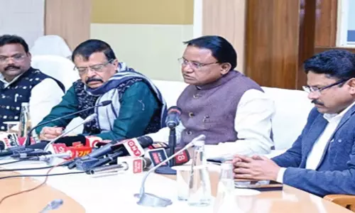Odisha: सिंगापुर के राष्ट्रपति की यात्रा से निवेशकों की रुचि बढ़ी Odisha: सिंगापुर के राष्ट्रपति की यात्रा से निवेशकों की रुचि बढ़ी