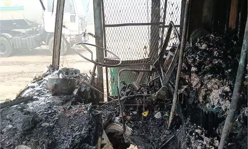 Punjab: ट्रक के केबिन में 2 लोगों की दर्दनाक मौत