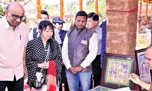 Odisha: सिंगापुर के राष्ट्रपति थर्मन शनमुगरत्नम ने रघुराजपुर का दौरा किया