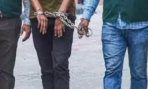 Delhi: प्रेमिका की हत्या के आरोप में व्यक्ति गिरफ्तार Delhi: प्रेमिका की हत्या के आरोप में व्यक्ति गिरफ्तार