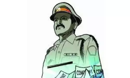 आबकारी विभाग के अधिकारी से मारपीट, आरोपी ग्रामीण शराब का टेंपो लेकर फरार
