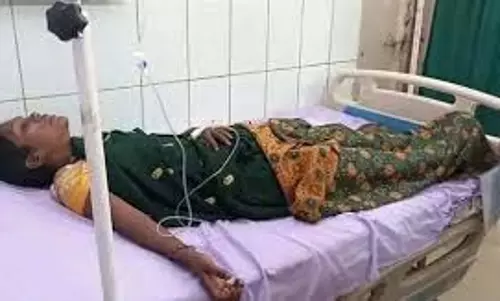 UP News: सेना की फायरिंग अभ्यास से निकली गोली महिला को लगी UP News: सेना की फायरिंग अभ्यास से निकली गोली महिला को लगी
