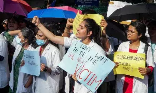Kerala के चिकित्सा समुदाय ने अपनी एकजुटता कैसे दिखाई