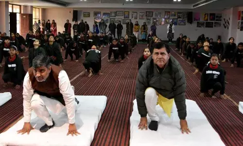 Haryana :  शिक्षा मंत्री ने राज्य स्तरीय सूर्य नमस्कार अभियान शुरू