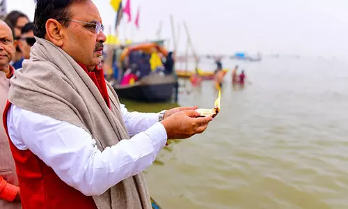 राजस्थान के CM भजन लाल शर्मा ने महाकुंभ के 7वें दिन संगम में पवित्र डुबकी लगाई