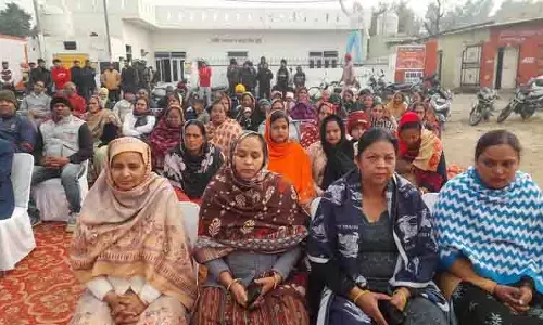 Police ने गांवों में संपर्क बैठकें कीं