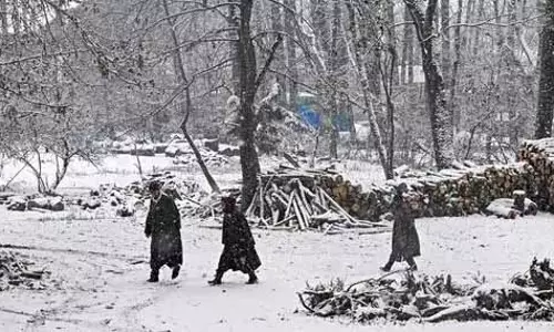 Kashmir के कुछ स्थानों पर अगले सप्ताह बारिश और बर्फबारी की संभावना Kashmir के कुछ स्थानों पर अगले सप्ताह बारिश और बर्फबारी की संभावना