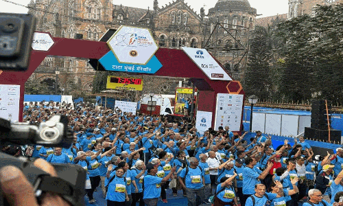 टाटा मुंबई मैराथन 2025: हर दिल मुंबई के नारे के साथ जागते हैं मुंबईकर टाटा मुंबई मैराथन 2025: हर दिल मुंबई के नारे के साथ जागते हैं मुंबईकर