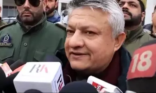TC: ई-रिक्शा के लिए प्रति किलोमीटर अधिकतम 10 रुपये शुल्क लेना अनिवार्य