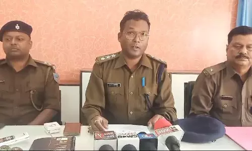 Chandil : पहली पत्नी के बेटे ने कराई अपने पिता की हत्या, तीन गिरफ्तार