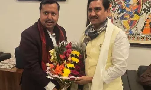केंद्रीय राज्य राज्यमंत्री तोखन साहू से मिले BJP प्रभारी नितिन नबीन केंद्रीय राज्य राज्यमंत्री तोखन साहू से मिले BJP प्रभारी नितिन नबीन