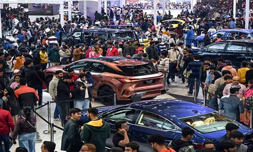 भारत Mobility Global Expo में दर्जनों उत्पादों के लॉन्च के साथ जबरदस्त प्रतिक्रिया मिली भारत Mobility Global Expo में दर्जनों उत्पादों के लॉन्च के साथ जबरदस्त प्रतिक्रिया मिली