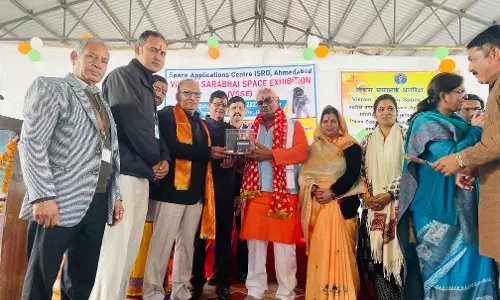 Jaipur: इसरो की सफलता से तिरंगा आसमान छू रहा- शिक्षा मंत्री
