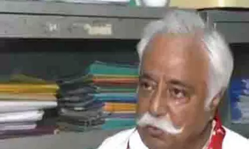 JK: नेशनल कॉन्फ्रेंस नेता अजय कुमार सधोत्रा ने उधमपुर का किया दौरा JK: नेशनल कॉन्फ्रेंस नेता अजय कुमार सधोत्रा ने उधमपुर का किया दौरा