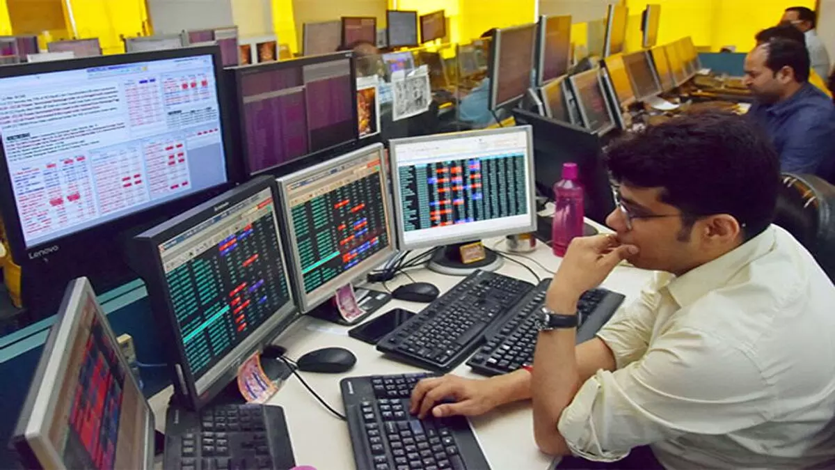 सोमवार को भारतीय शेयर सूचकांक में तेजी, Nifty 23,300 अंक से ऊपर