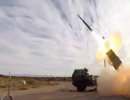 यूक्रेनी सैनिकों ने खेरसॉन गांव पर 2 HIMARS रॉकेट दागे