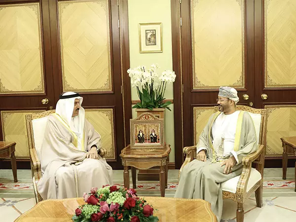 Omani विदेश मंत्री ने संघीय राष्ट्रीय परिषद के अध्यक्ष से की मुलाकात Omani विदेश मंत्री ने संघीय राष्ट्रीय परिषद के अध्यक्ष से की मुलाकात