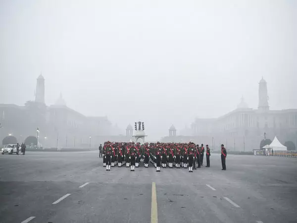 Republic Day Parade 2025: भारत की सांस्कृतिक विविधता और सैन्य शक्ति का उत्सव