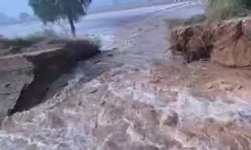 Haryana: नहर टूटने से 50 एकड़ जमीन जलमग्न, किसान संकट में Haryana: नहर टूटने से 50 एकड़ जमीन जलमग्न, किसान संकट में