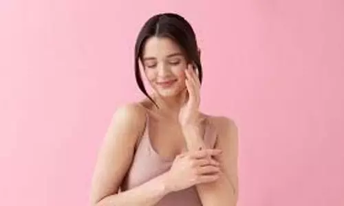 Skin Care: सर्दियों में चमकेगा आपका चेहरा, रोजाना लगाएं इन विंटर फेस पैक में से एक Skin Care: सर्दियों में चमकेगा आपका चेहरा, रोजाना लगाएं इन विंटर फेस पैक में से एक