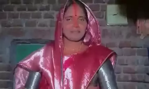 एंबुलेंस का डोर लॉक होने से महिला की मौत