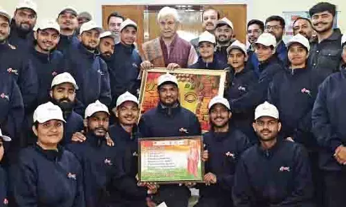 विकसित भारत के सपने को साकार करने में योगदान दें युवा: LG Sinha विकसित भारत के सपने को साकार करने में योगदान दें युवा: LG Sinha