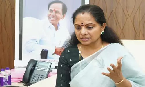 Telangana: बीआरएस एमएलसी कविता ने हल्दी बोर्ड का स्वागत किया