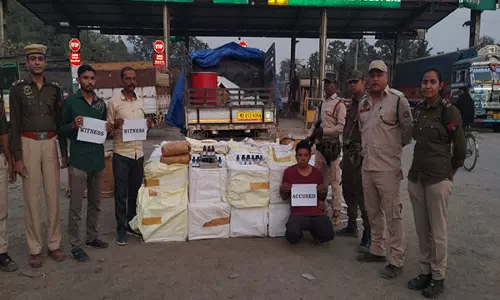 Police ने 1 करोड़ रुपये मूल्य के मादक पदार्थ जब्त किए
