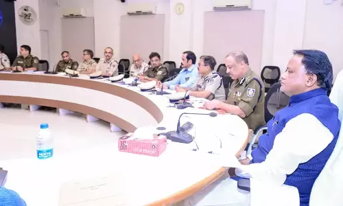 Odisha: मुख्यमंत्री ने 2,000 यातायात पुलिस चौकियों के सृजन की घोषणा की Odisha: मुख्यमंत्री ने 2,000 यातायात पुलिस चौकियों के सृजन की घोषणा की
