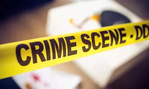 Gaziabad: सहपाठी ने दसवीं कक्षा के छात्र की आंख में घोंपा पेन